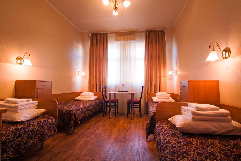 Mini-Hotel On Geroiv Energetykiv Street 18 키예프 외부 사진