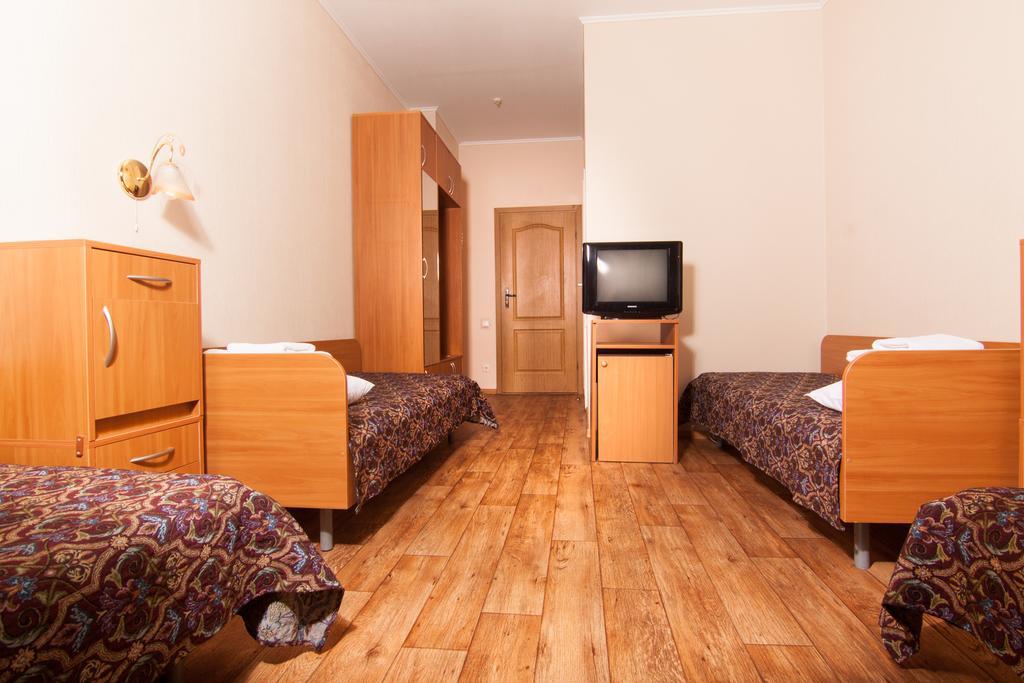 Mini-Hotel On Geroiv Energetykiv Street 18 키예프 외부 사진