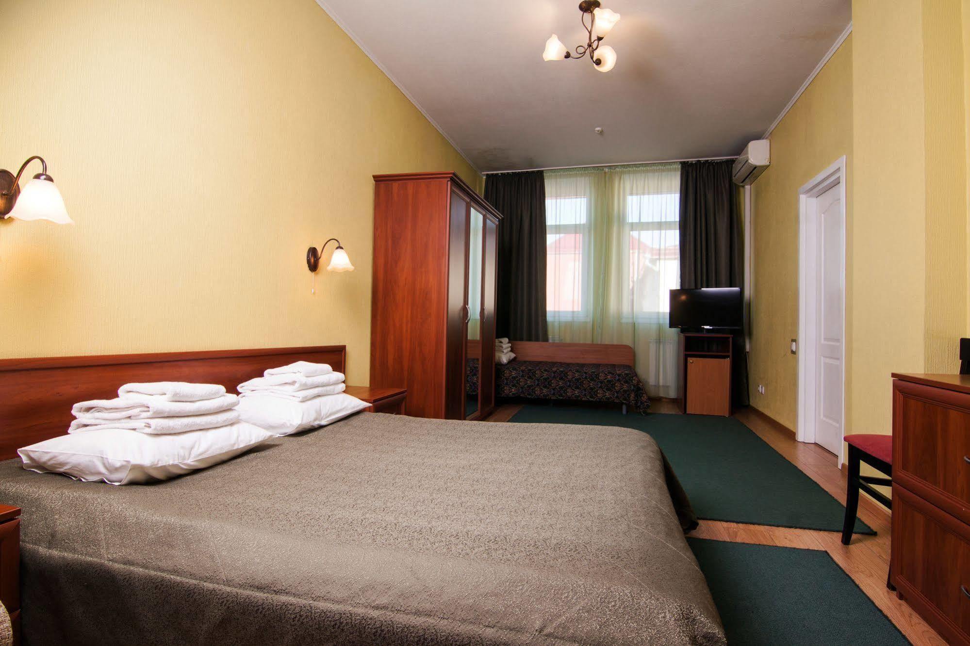 Mini-Hotel On Geroiv Energetykiv Street 18 키예프 외부 사진