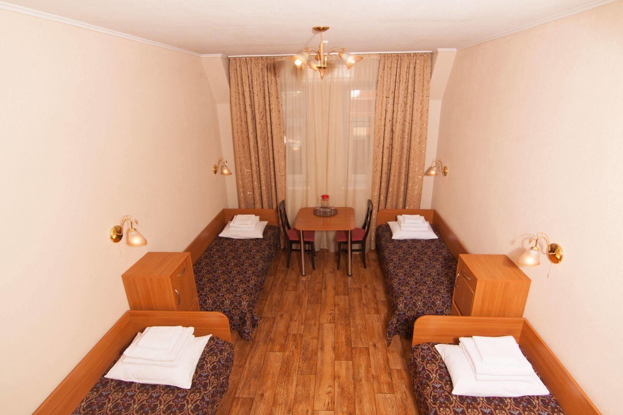 Mini-Hotel On Geroiv Energetykiv Street 18 키예프 외부 사진