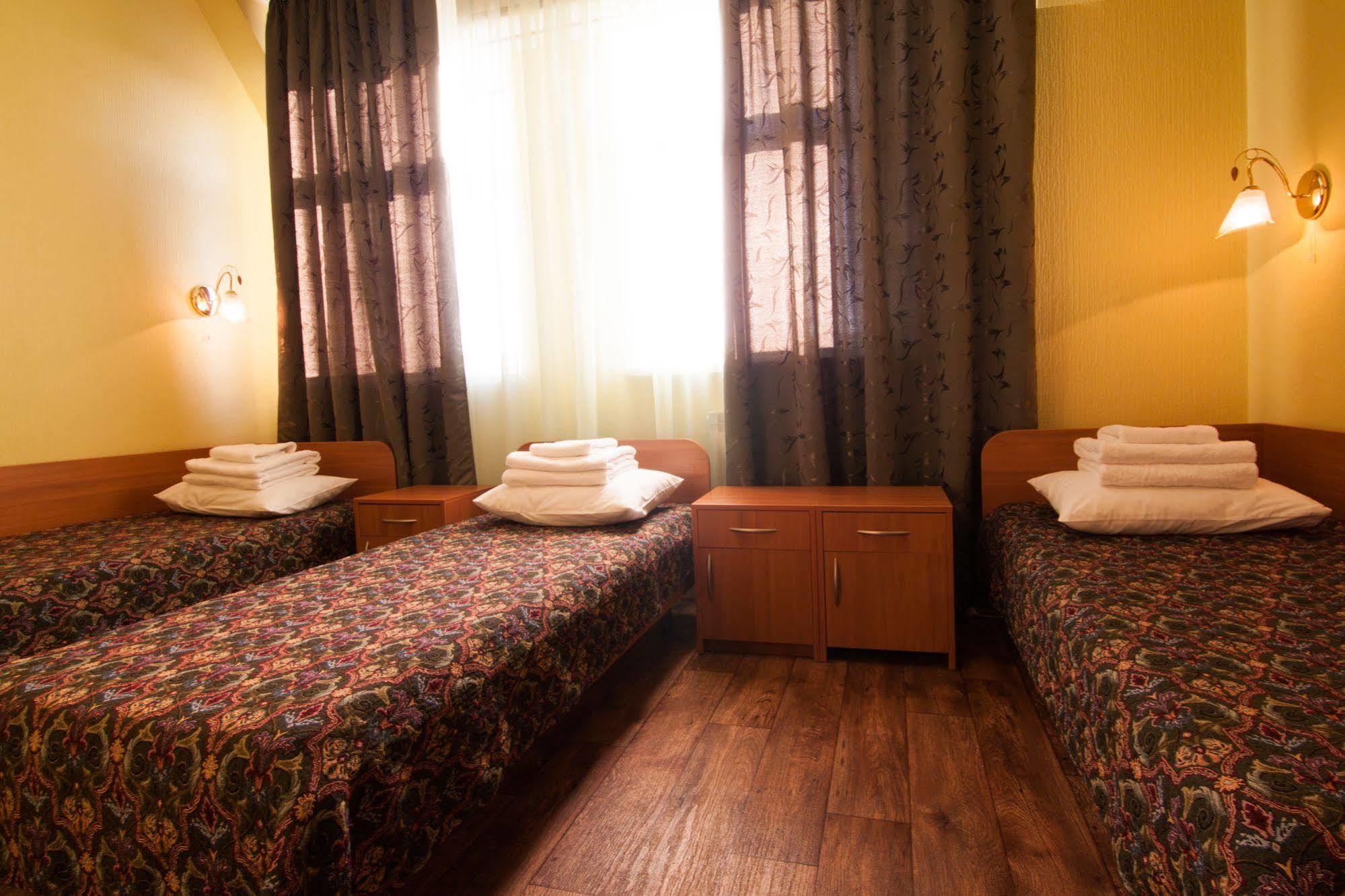 Mini-Hotel On Geroiv Energetykiv Street 18 키예프 외부 사진