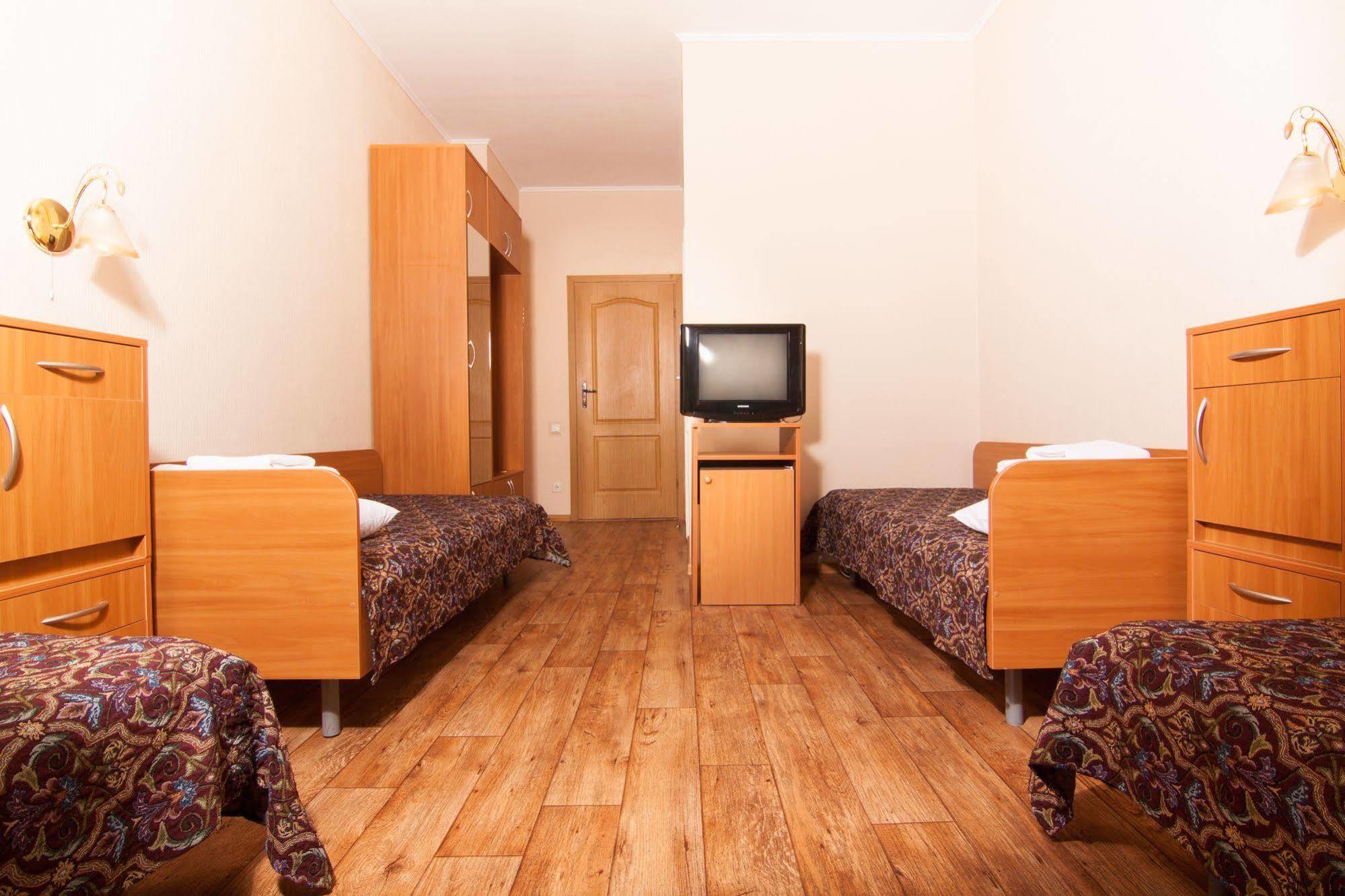Mini-Hotel On Geroiv Energetykiv Street 18 키예프 외부 사진